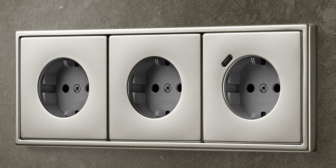 SCHUKO® Steckdosen mit USB bei Elektroinstallation R. Mittag GmbH in Großkmehlen