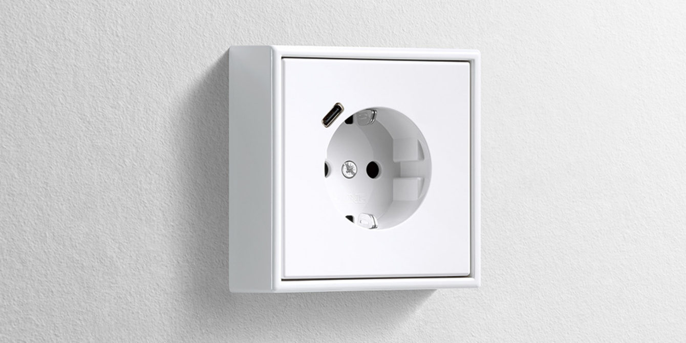Erweiterter Anschlussraum für die Nachrüstung bei Elektroinstallation R. Mittag GmbH in Großkmehlen