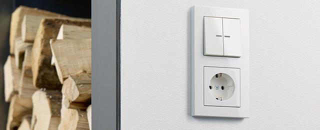 JUNG KNX Taster F 10 bei Elektroinstallation R. Mittag GmbH in Großkmehlen