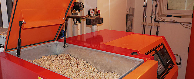 Pelletheizung bei Elektroinstallation R. Mittag GmbH in Großkmehlen