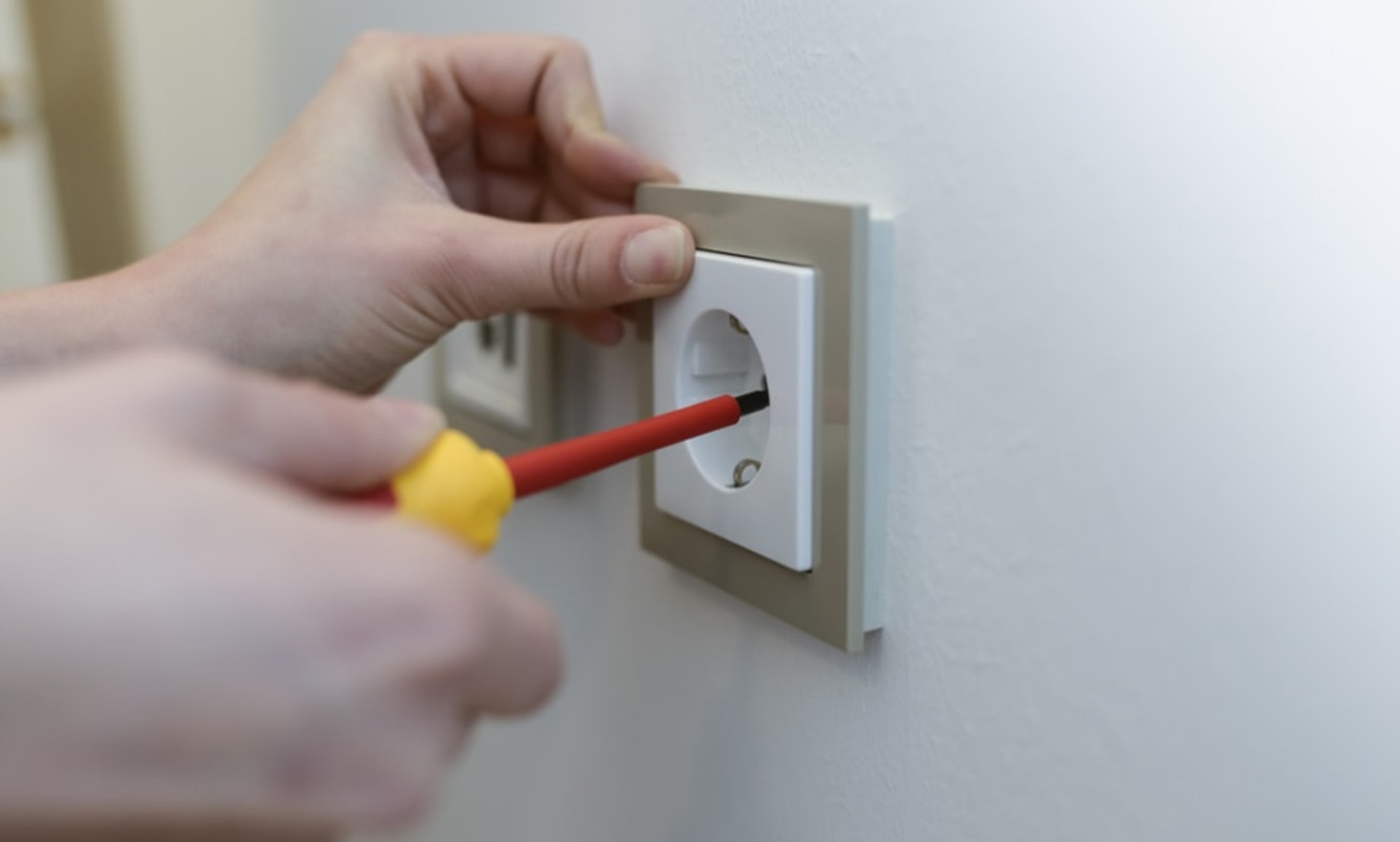 Elektro­installation bei Elektroinstallation R. Mittag GmbH in Großkmehlen