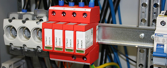 Überspannungsschutz bei Elektroinstallation R. Mittag GmbH in Großkmehlen