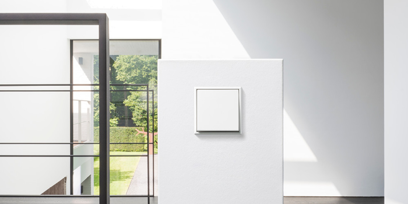 JUNG Schalterprogramme bei Elektroinstallation R. Mittag GmbH in Großkmehlen
